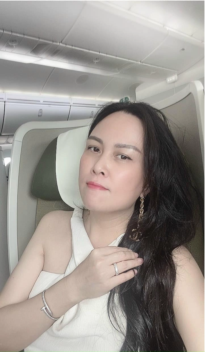 Phượng chanel tự hào khoe bộ phận trẻ đẹp như ngọc trinh u45 là của hiếm - 9