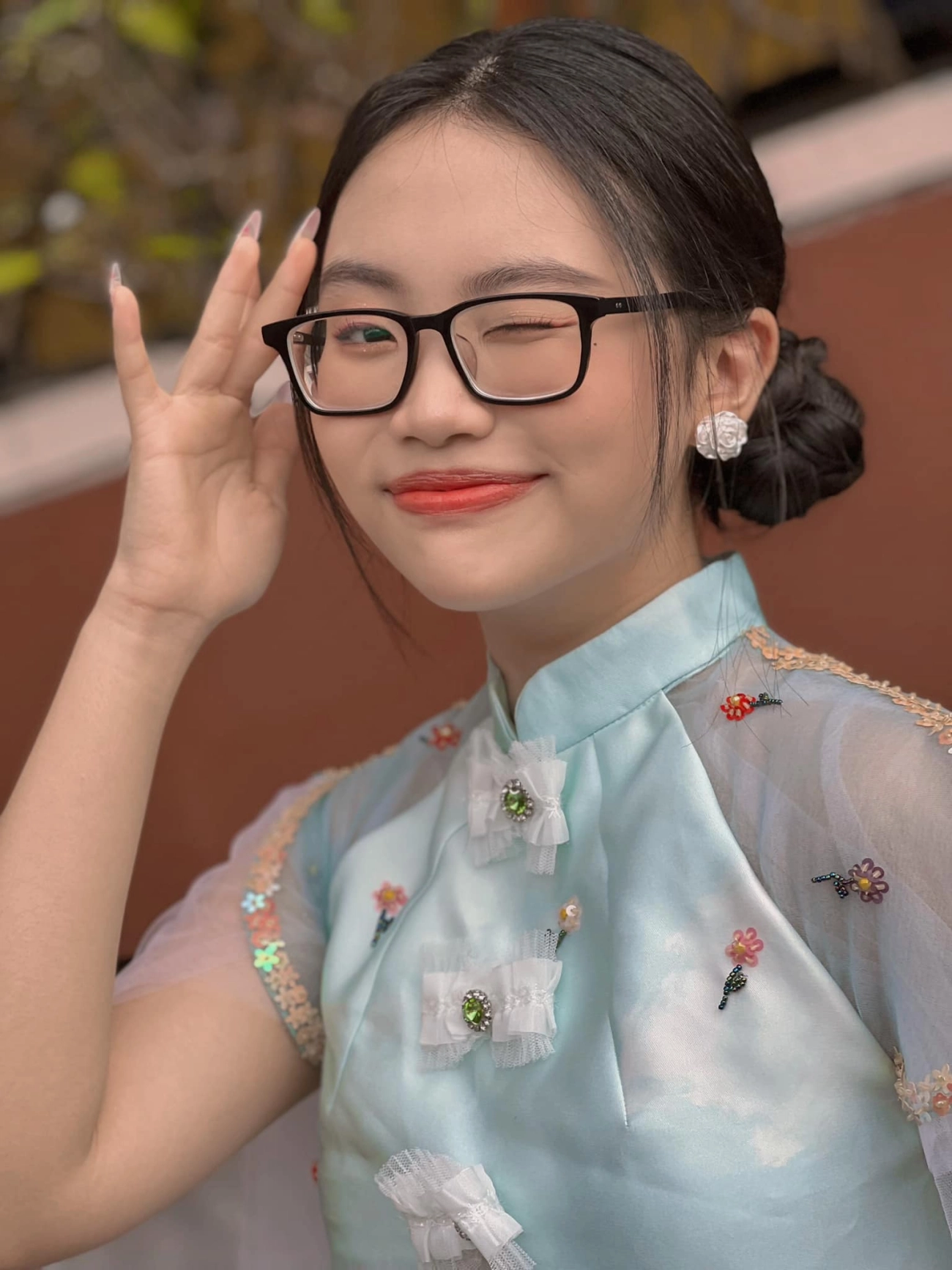 Phương mỹ chi tuổi 19 ngày càng xinh nghiện món đồ làm đẹp giống đại gia phạm băng băng - 5
