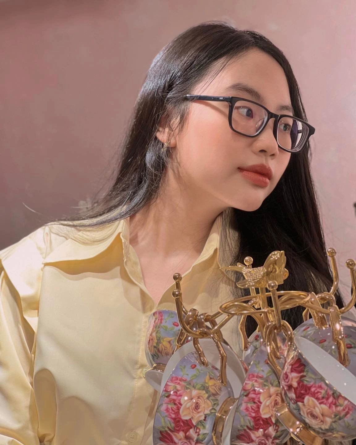 Phương mỹ chi tuổi 19 ngày càng xinh nghiện món đồ làm đẹp giống đại gia phạm băng băng - 8