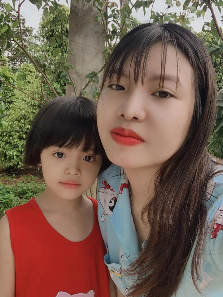 Phượng thị nở khoe diện mạo con trai sao y bản chính lần đầu công khai chồng trẻ giấu mặt - 4