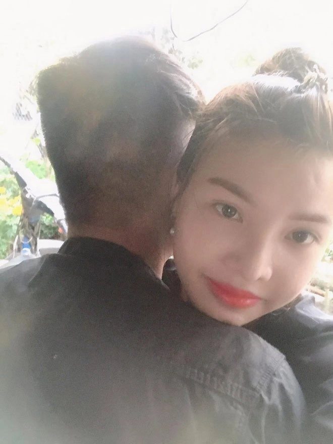 Phượng thị nở vừa vượt cạn sinh thêm con hậu dao kéo mặt diện mạo đứa trẻ thật may mắn - 3