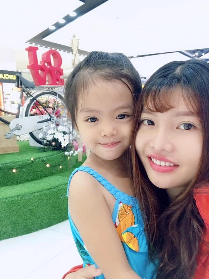 Phượng thị nở vừa vượt cạn sinh thêm con hậu dao kéo mặt diện mạo đứa trẻ thật may mắn - 12