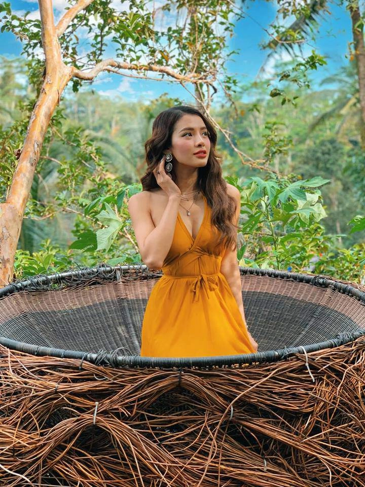 Phương trinh jolie thiêu đốt ngày hè với bikini 2 mảnh mỏng manh - 11