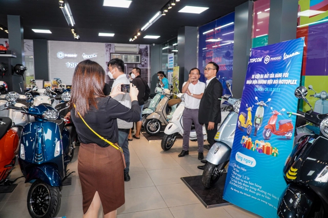 Piaggio topcom nguyễn văn trỗi lột xác với nhận diện thương hiệu mới motoplex - 15