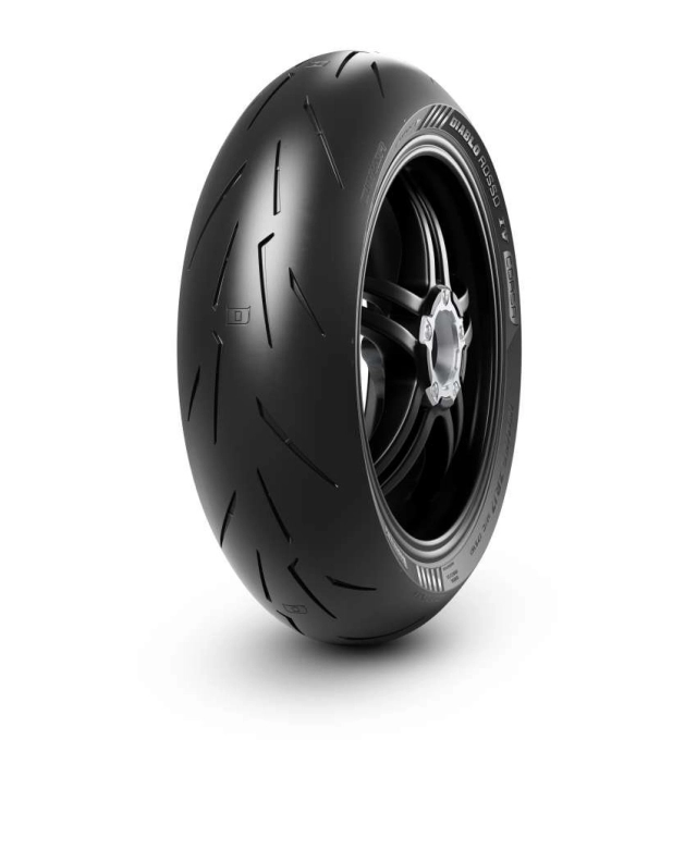 Pirelli ra mắt lốp xe diablo rosso iv corsa nhằm kỷ niệm 150 năm thành lập - 8