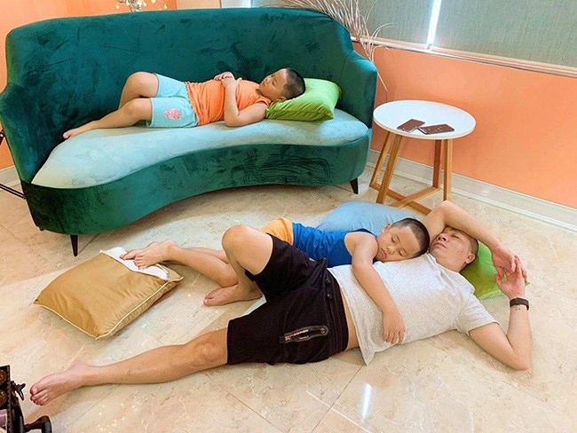Qua một lần đò mc chúng tôi là chiến sĩ lấy được chồng đạo diễn vtv cưng chiều con riêng vợ - 9