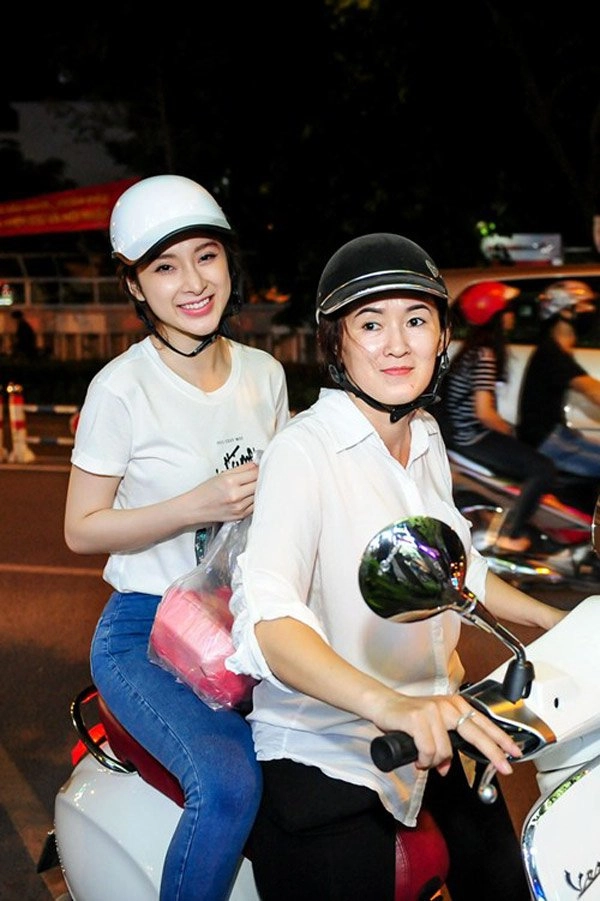 Quá trẻ đẹp mẹ ruột của angela phương trinh bị nói phẫu thuật thẩm mỹ - 8
