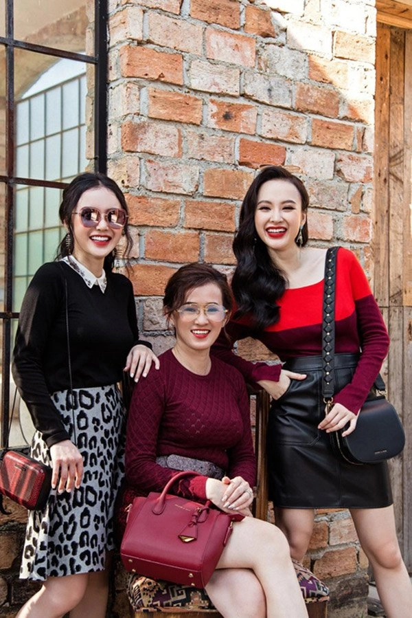 Quá trẻ đẹp mẹ ruột của angela phương trinh bị nói phẫu thuật thẩm mỹ - 10