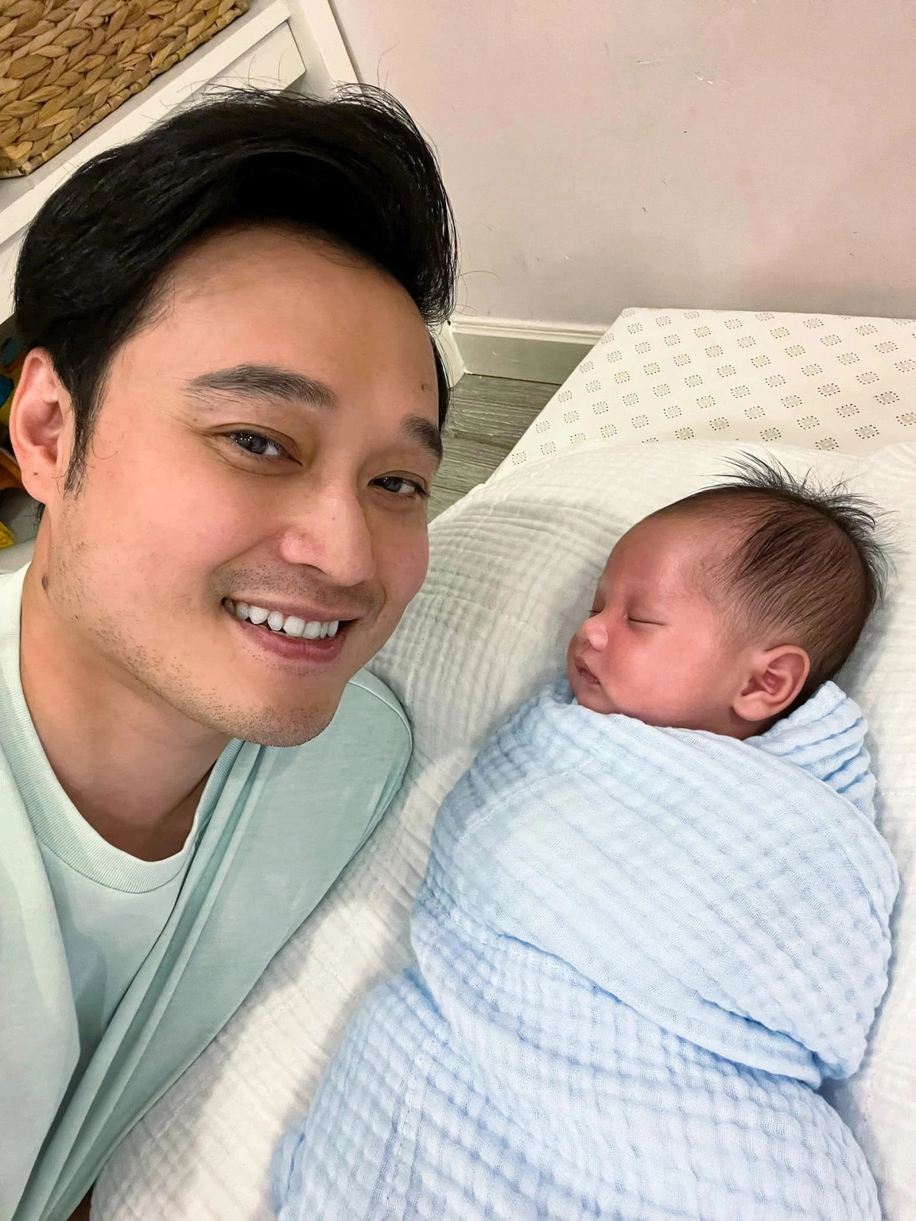 Quang vinh tặng con trai siêu xe ngọc trinh chơi lớn mua đồ hiệu 150 triệu mừng sinh nhật con - 10