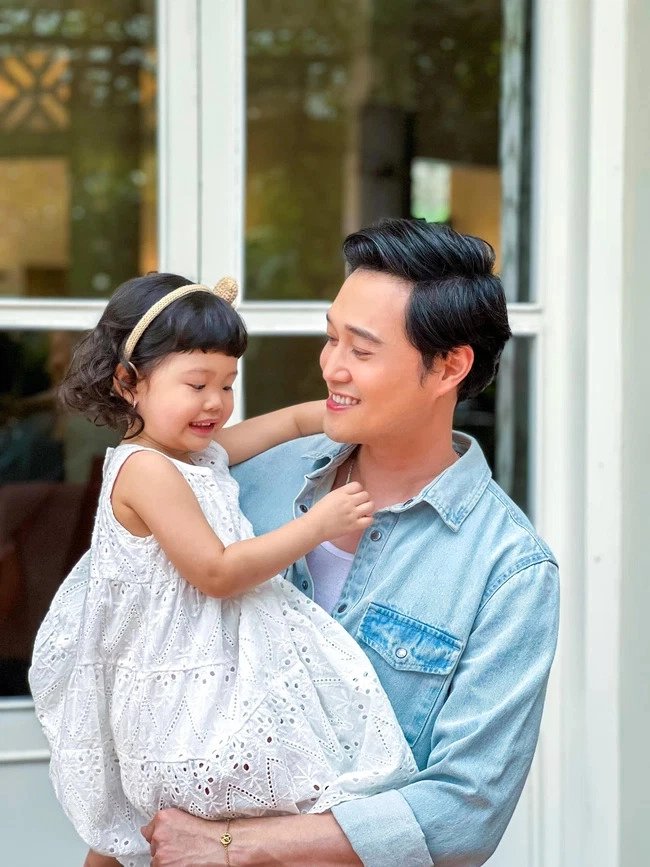 Quang vinh tặng con trai siêu xe ngọc trinh chơi lớn mua đồ hiệu 150 triệu mừng sinh nhật con - 11
