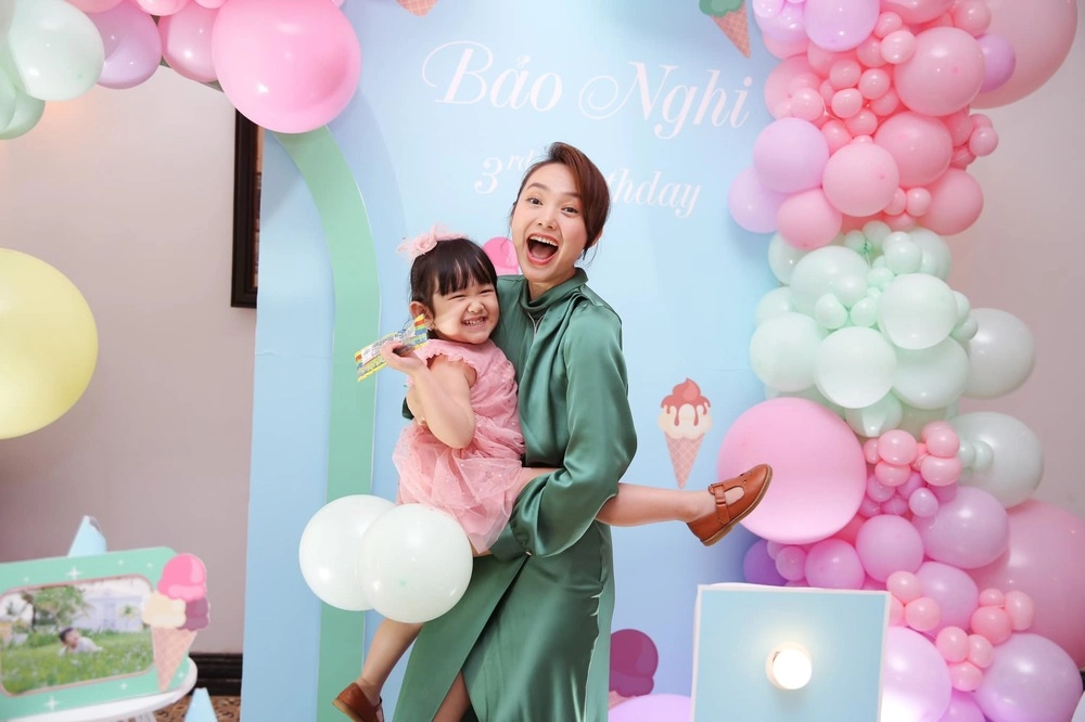 Quang vinh tặng con trai siêu xe ngọc trinh chơi lớn mua đồ hiệu 150 triệu mừng sinh nhật con - 13