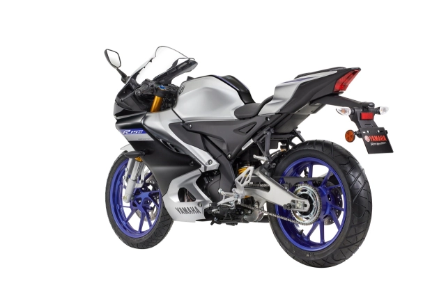 R15m 2022 được yamaha trình làng với giá bán chưa tới 80 triệu - 22