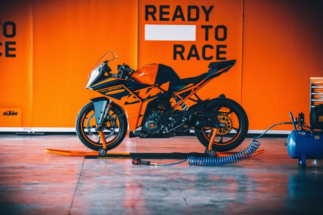 Ra mắt ktm rc390 hoàn toàn mới với nâng cấp toàn diện - 20