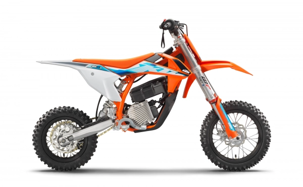 Ra mắt mẫu xe điện mang kiểu dáng enduro của ktm husqvarna gasgas - 2