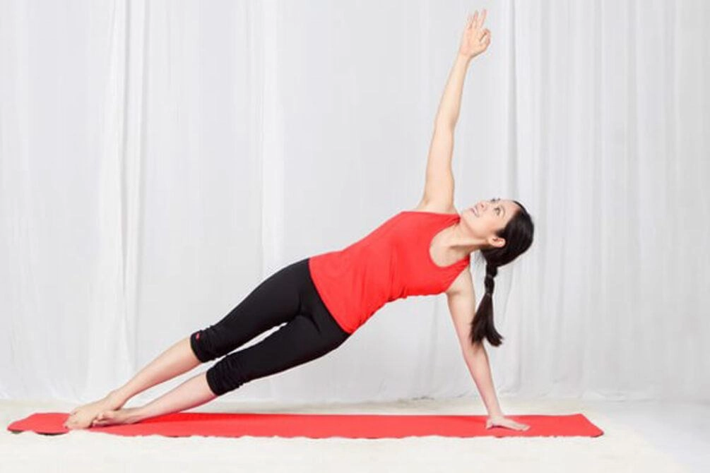 Rèn luyện sự dẻo dai sở hữu ngay vòng eo săn chắc nhờ những bài tập yoga giảm mỡ bụng - 6