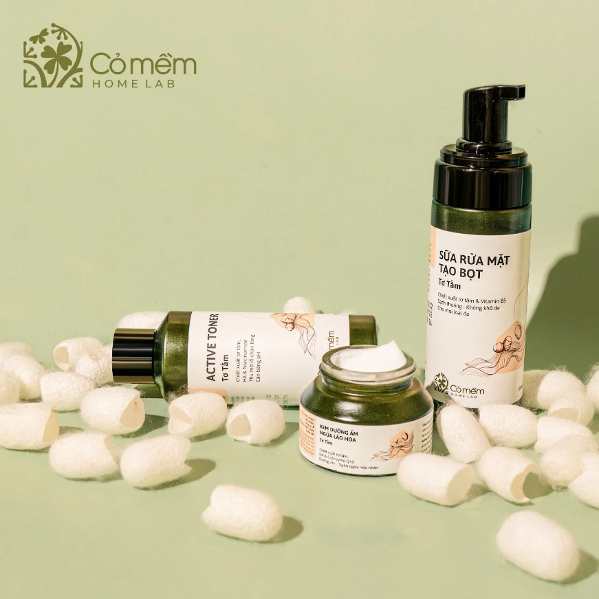 Review bộ chăm sóc da tơ tằm của cỏ mềm tối giản - dịu nhẹ - cho da mướt mịn - 1