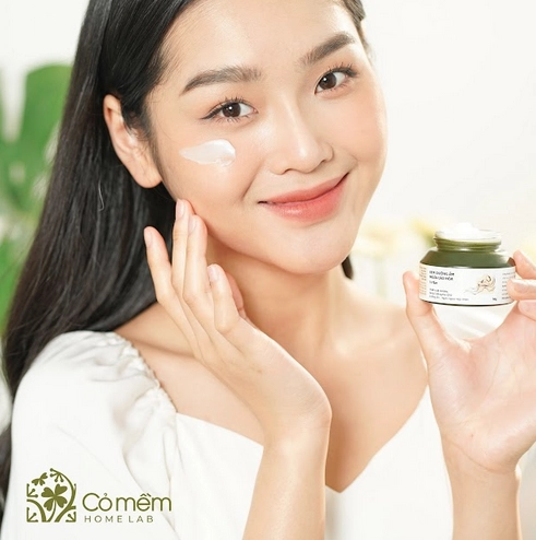 Review bộ chăm sóc da tơ tằm của cỏ mềm tối giản - dịu nhẹ - cho da mướt mịn - 2