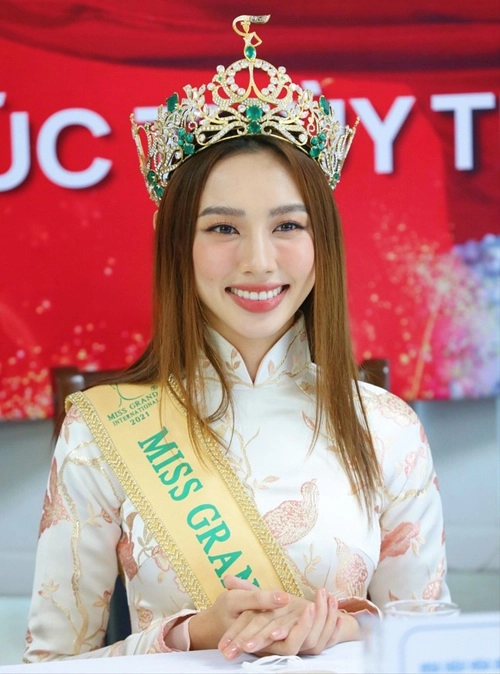 Sắc nước hương trời nhưng không hợp make-up khánh vân lương thùy linh đều bị dừ - 6