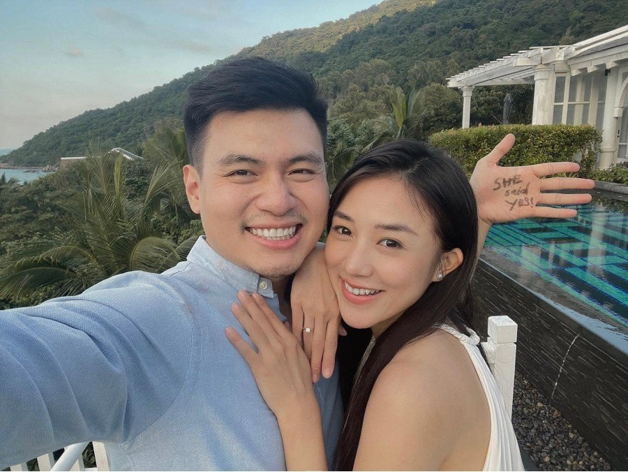 Salim bầu vượt mặt vẫn vô cùng xinh xắn tận dụng được cả những chiếc váy từ lúc còn son - 5
