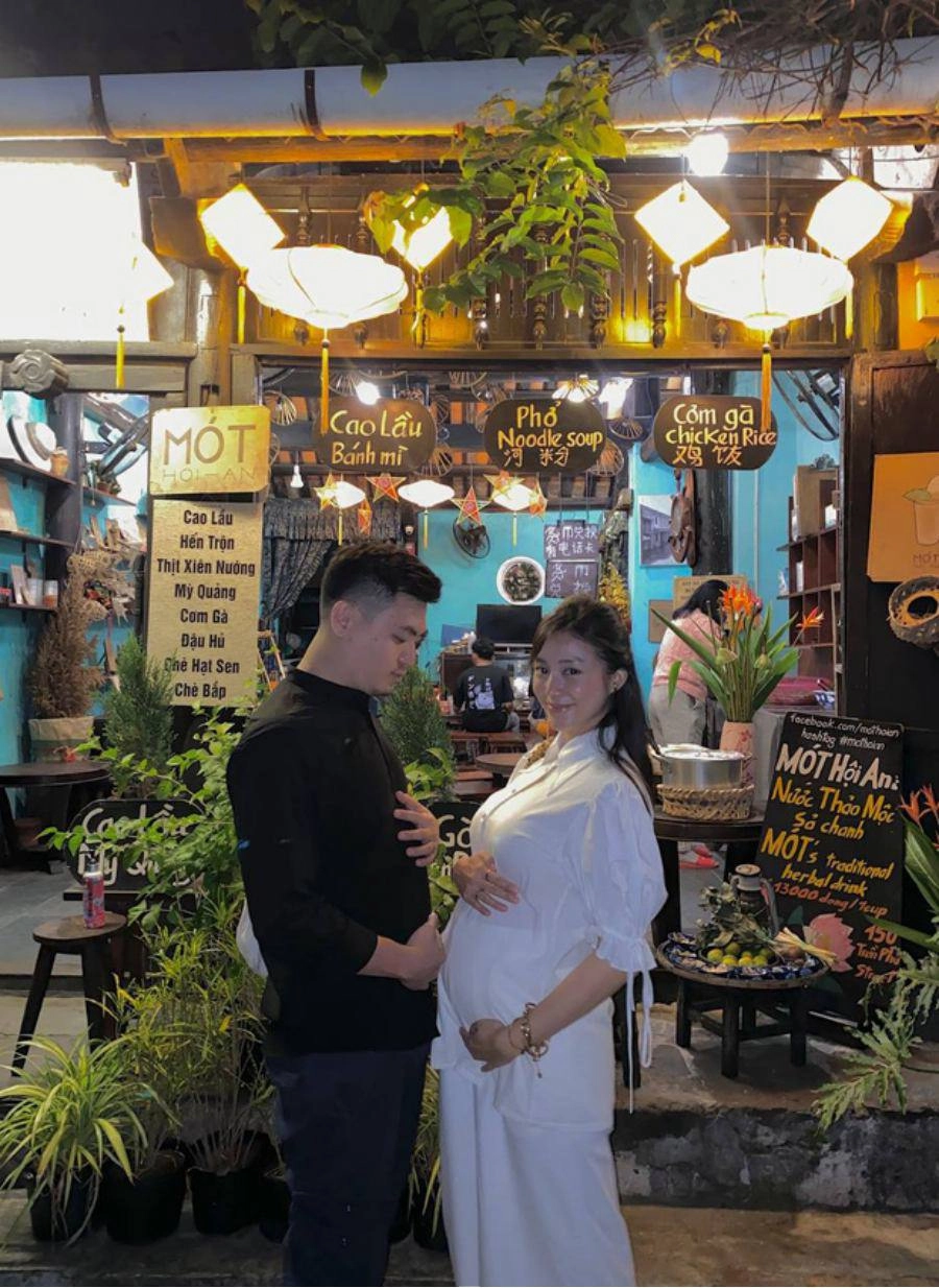 Salim bầu vượt mặt vẫn vô cùng xinh xắn tận dụng được cả những chiếc váy từ lúc còn son - 13