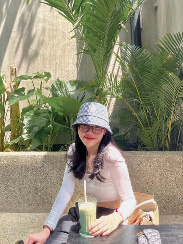 Sắm đơn sơ chỉ vài dụng cụ tập tại nhà cô sinh viên năm cuối múi bụng cuồn cuộn - 5