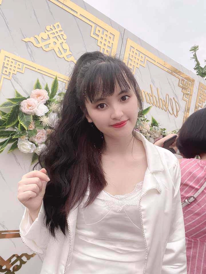 Sau 5 năm được tiểu thư 9x nuôi bé lào cai suy dinh dưỡng giờ xinh xắn phản xạ tốt - 11