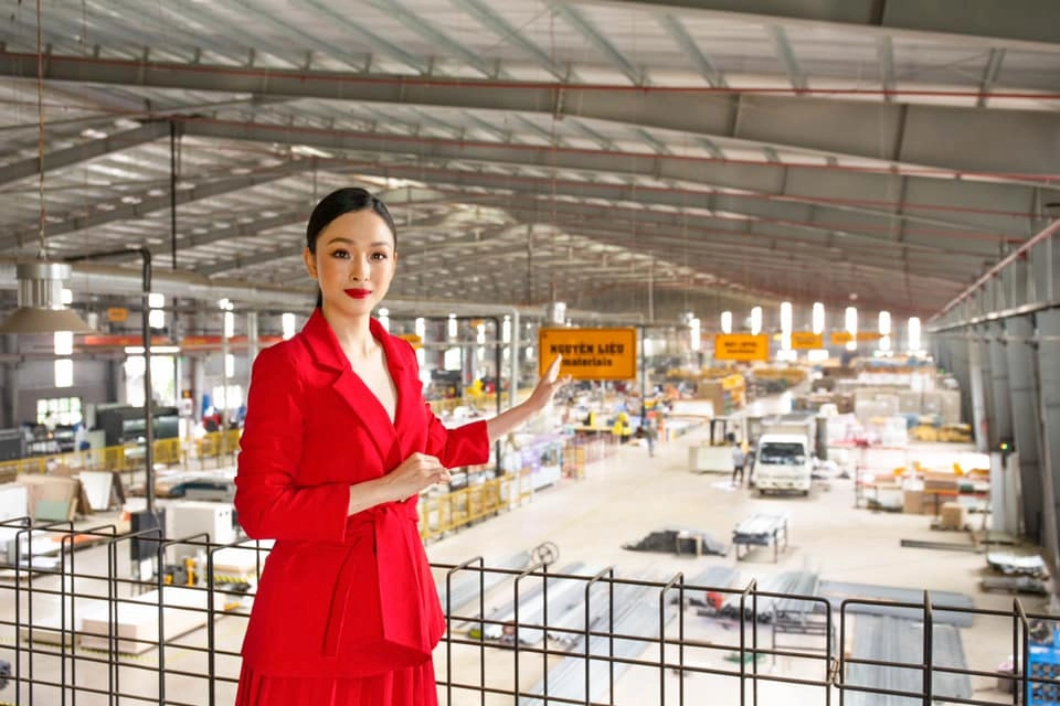 Sau 8 năm ồn ào trương hồ phương nga thăng hạng nhan sắc khoe mặt mộc thường xuyên - 1