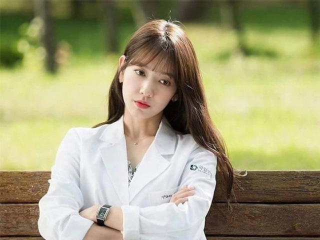 Sau hai tháng sinh con park shin hye khoe ngay làn da đẹp mềm như tơ lụa - 10