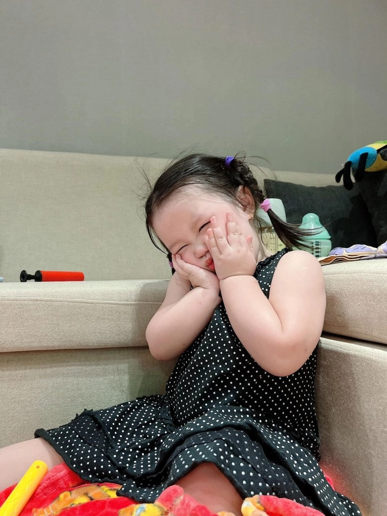Sau mối tình chú - cháu với nữ sinh cấp 3 quách ngọc tuyên giờ có con gái xinh bụ bẫm giống bố - 7