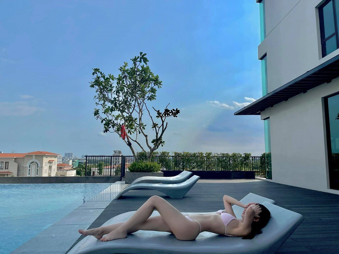 Sau nỗ lực độ loa số đo hậu dao kéo của jun vũ gây bất ngờ - 11