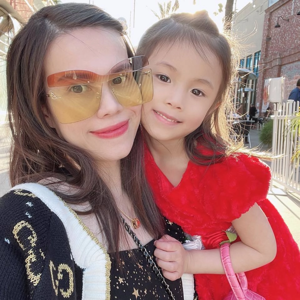 Sau sinh con trai ngô kiến huy em gái thanh thảo đẹp hơn hạnh phúc bên chồng ở mỹ - 18