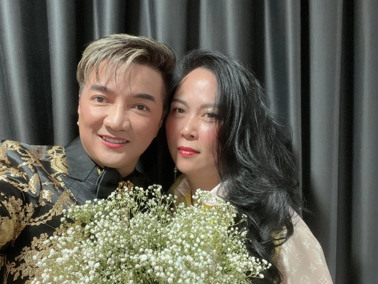 Selfie với phượng chanel đàm vĩnh hưng lấn át đàn em với son hồng bóng bẩy - 3