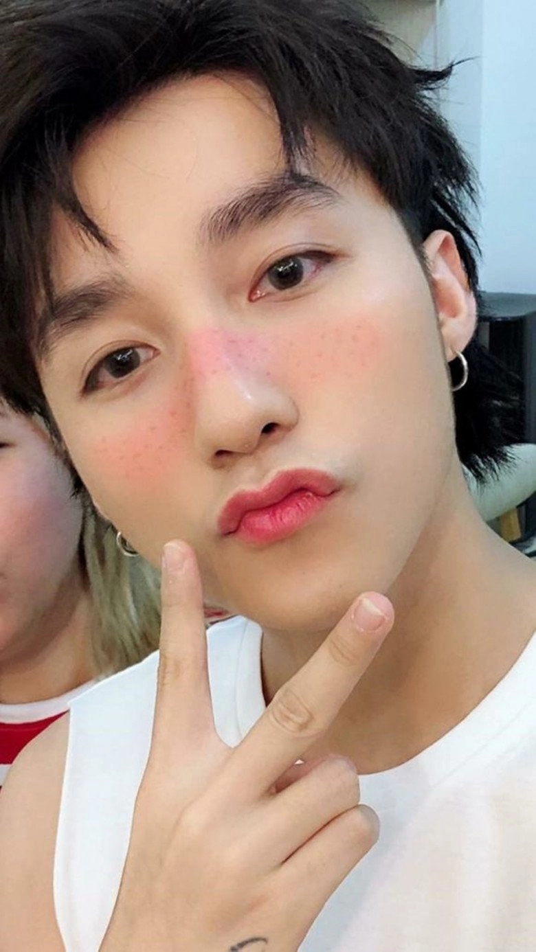 Selfie với phượng chanel đàm vĩnh hưng lấn át đàn em với son hồng bóng bẩy - 7