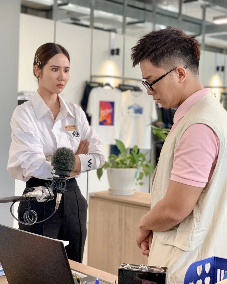 Sếp trang thương ngày nắng về khiến người yêu lệ quyên si mê đổi khác sau làm mẹ đơn thân - 4