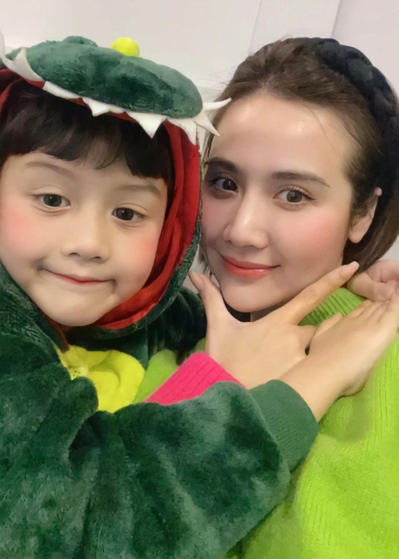 Sếp trang thương ngày nắng về khiến người yêu lệ quyên si mê đổi khác sau làm mẹ đơn thân - 9