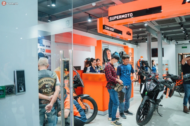 Showroom ktm và husqvarna motorcycle ha noi chính thức khai trương cùng hàng loạt sản phẩm mới - 8