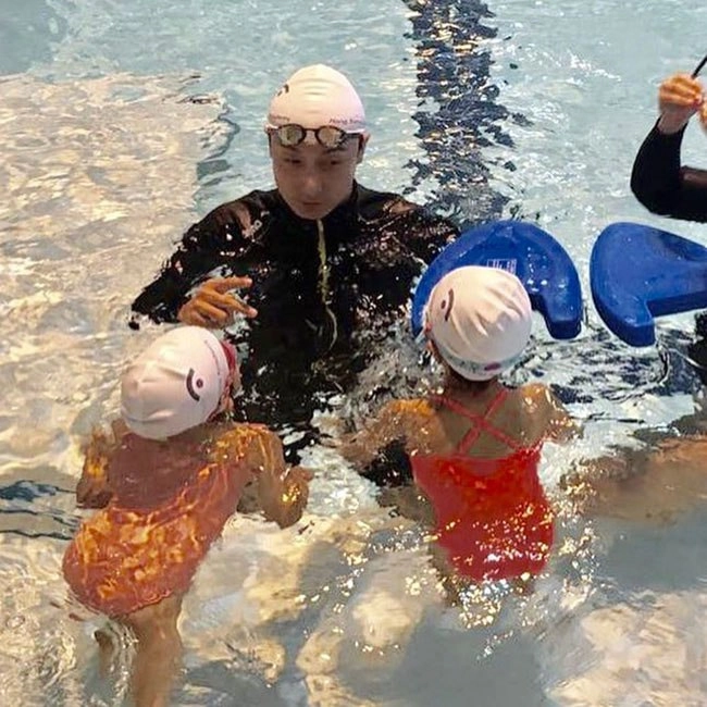 Sinh con cho đại gia khuyết tật hơn 15 tuổi triệu mẫn đẹp nhất màn ảnh u50 sống sung sướng - 11
