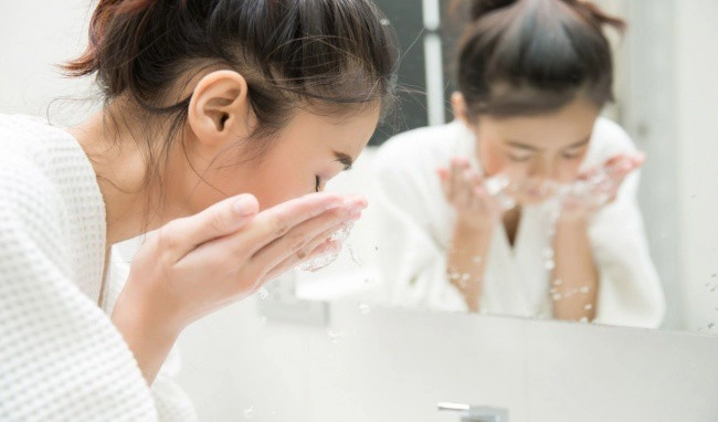 Sinh nhật đăng khôi bà xã u40 đẹp lấn át chồng vì cả da lẫn dáng đều như gái 20 - 11