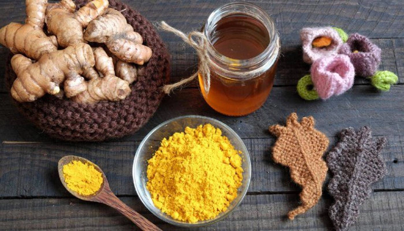 Sở hữu ngay làn da láng mịn với những công thức mặt nạ mật ong trị mụn đơn giản - 1