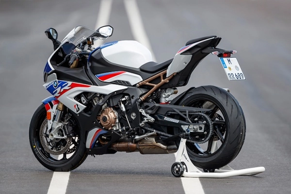 So sánh 4 mẫu superbike 1000cc 2019 ai sẽ xứng đáng là king of sport thế hệ mới - 19