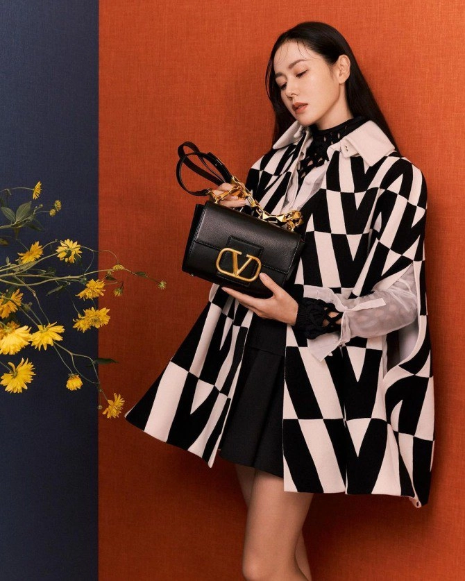 Son ye jin nhá hàng ảnh thời trang netizen chỉ mải ngắm báu vật của bạn gái hyun bin - 1