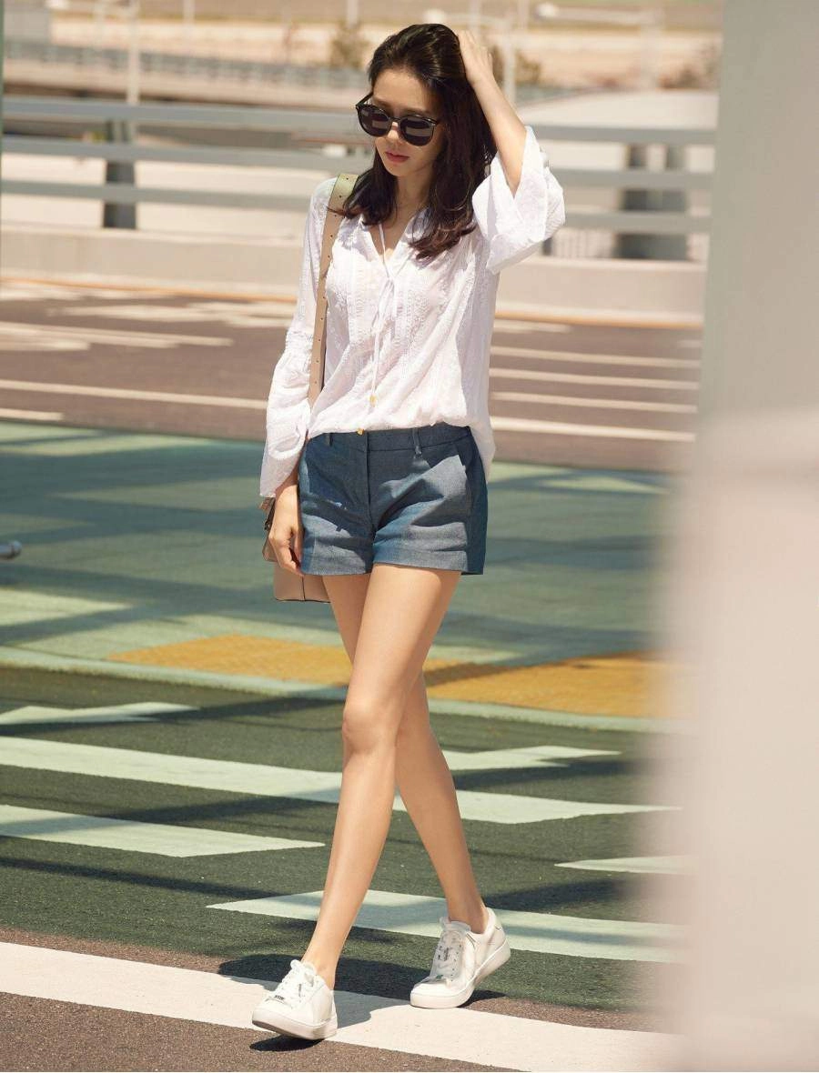 Son ye jin nhá hàng ảnh thời trang netizen chỉ mải ngắm báu vật của bạn gái hyun bin - 10