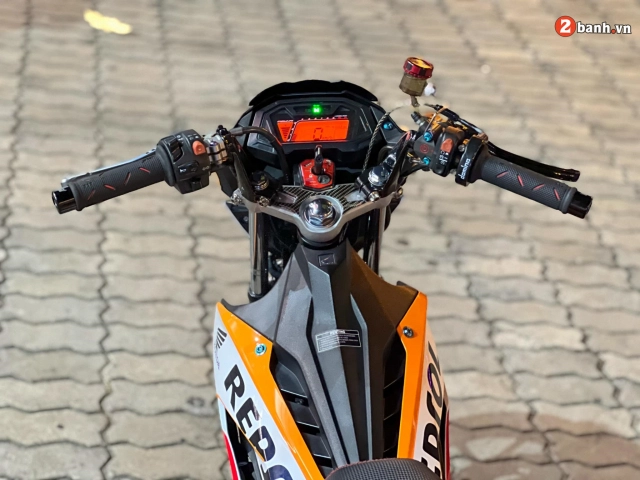 Sonic 150 repsol đình đám một thời tụt giá không tưởng rơi vào số phận hẩm hiu - 6