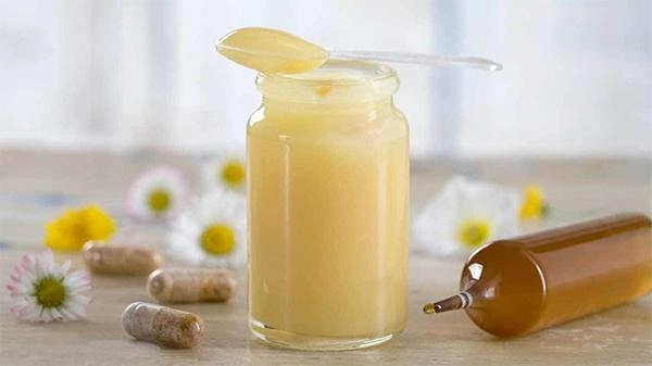 Sữa ong chúa có tác dụng gì với làm đẹp và sức khỏe - 7