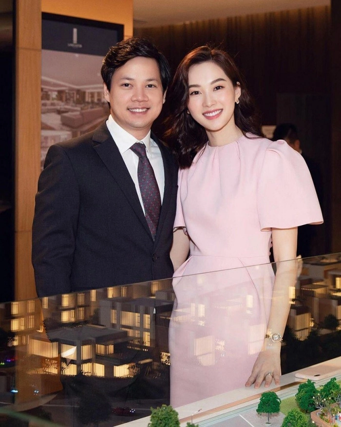 Sướng như đặng thu thảo 4 năm chăm 2 con xinh nấu ăn cắt tóc cho chồng doanh nhân bđs - 2