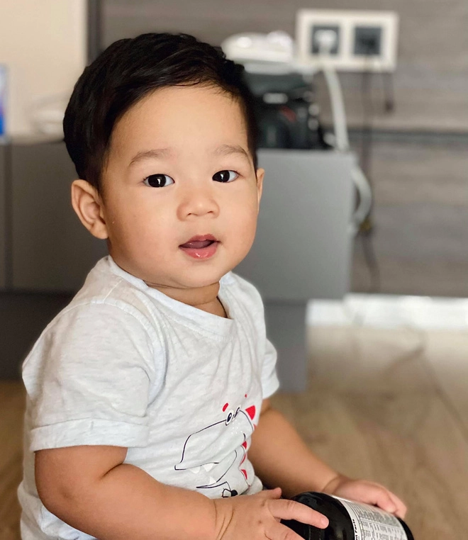 Sướng như đặng thu thảo 4 năm chăm 2 con xinh nấu ăn cắt tóc cho chồng doanh nhân bđs - 16