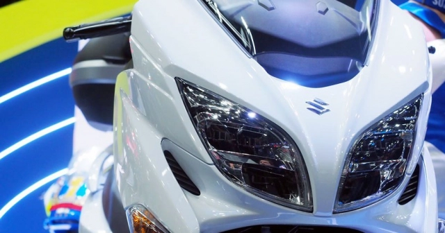 Suzuki burgman 400 ra mắt từ 152 triệu vnd tại motor expo 2019 - 1