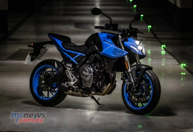 Suzuki gsx-8s 2023 - mẫu roadster hạng trung mới với ngoại hình mạnh mẽ - 2