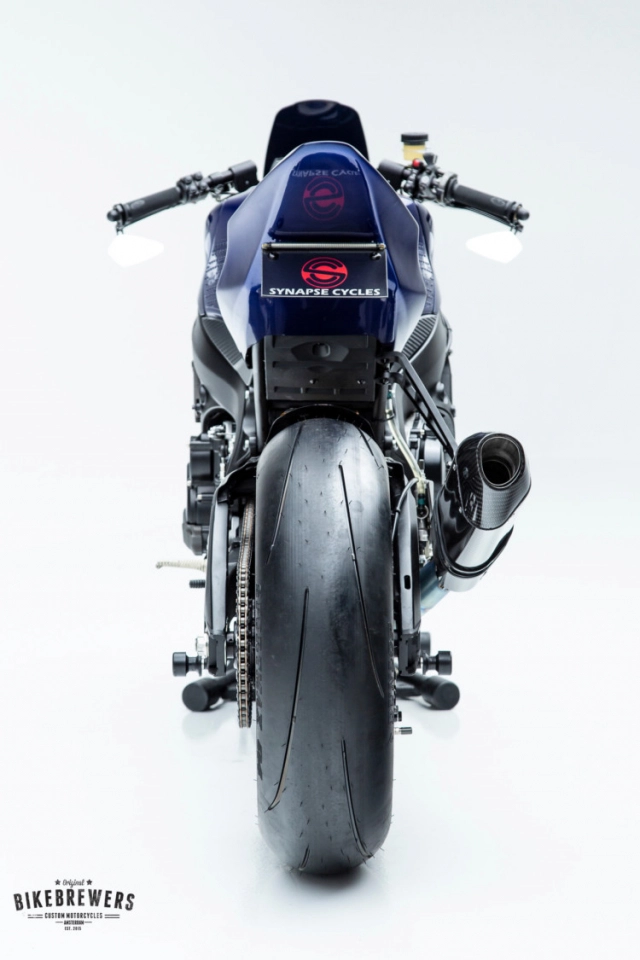 Suzuki gsx-r 750 độ phong cách cafe racer của synaps cycles - 10