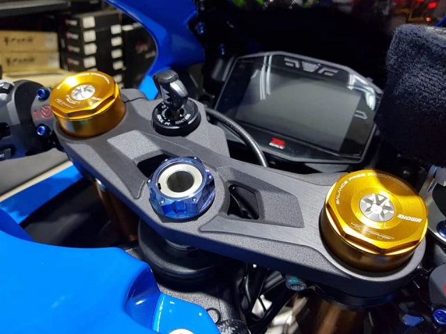 Suzuki gsx-r1000 độ siêu ấn tượng chuẩn theo phong cách motogp - 6